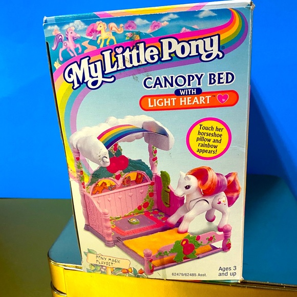 MY LITTLE PONY G2 VINTAGE 1997 CANOPY BED WITH LIGHT HEART PONY MAGIC PLAYSET - Picture 15 of 16